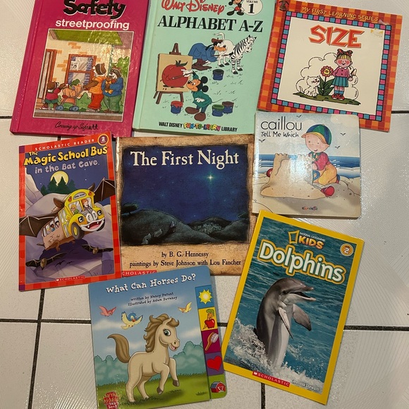 Book Clean Out - Picture 3 of 10